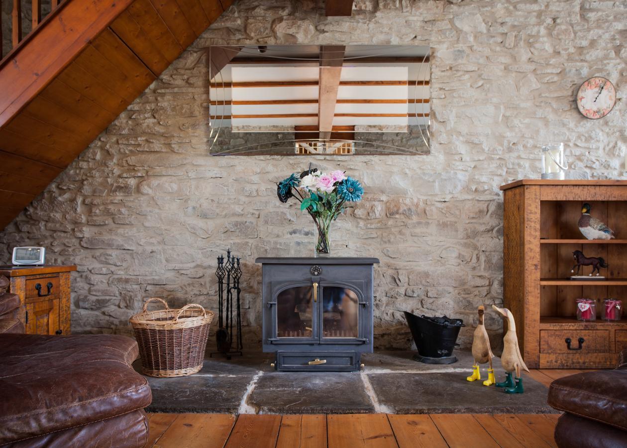 Bed and Breakfast Beudy Bach Cross Hands Exteriér fotografie